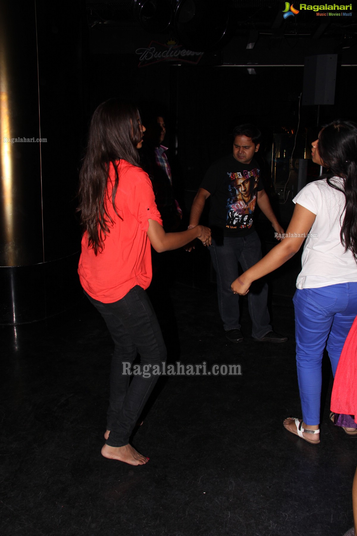 Poonam Pandey parties at Kismet Pub, Hyderabad