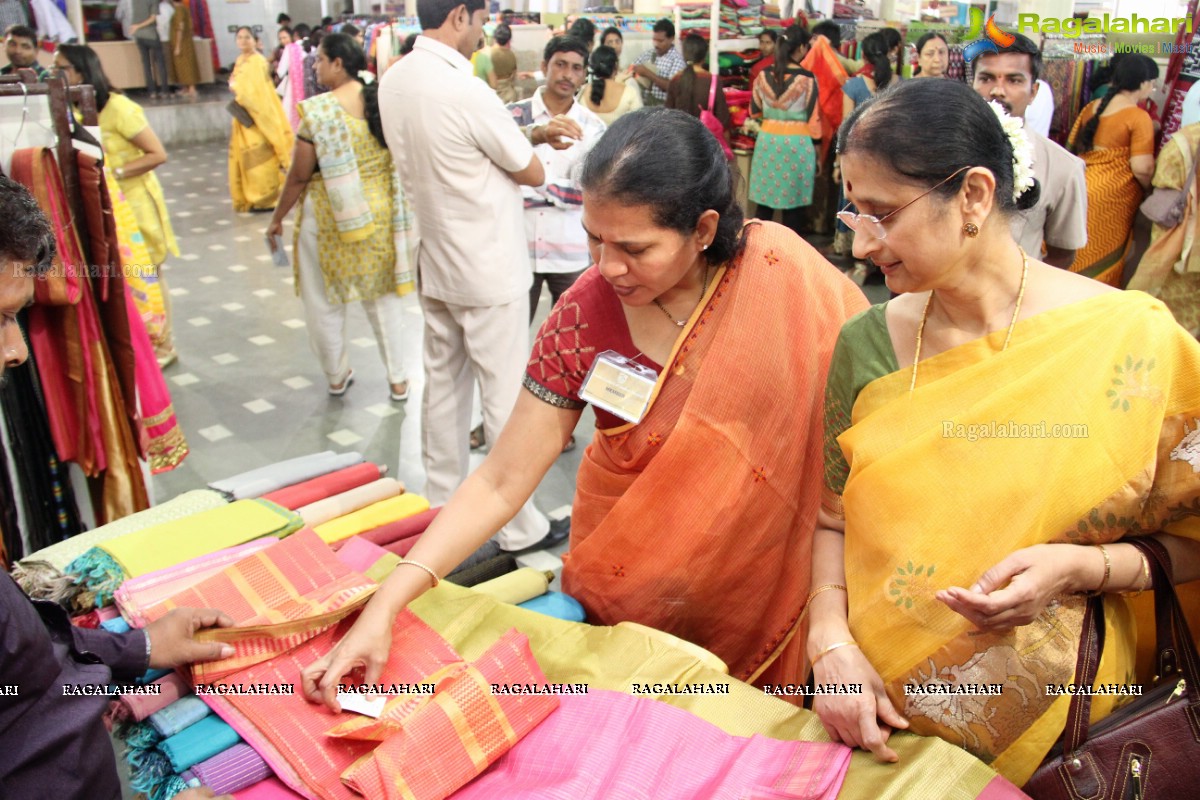 Aakruthi Vastra Exhibition (July 2014)