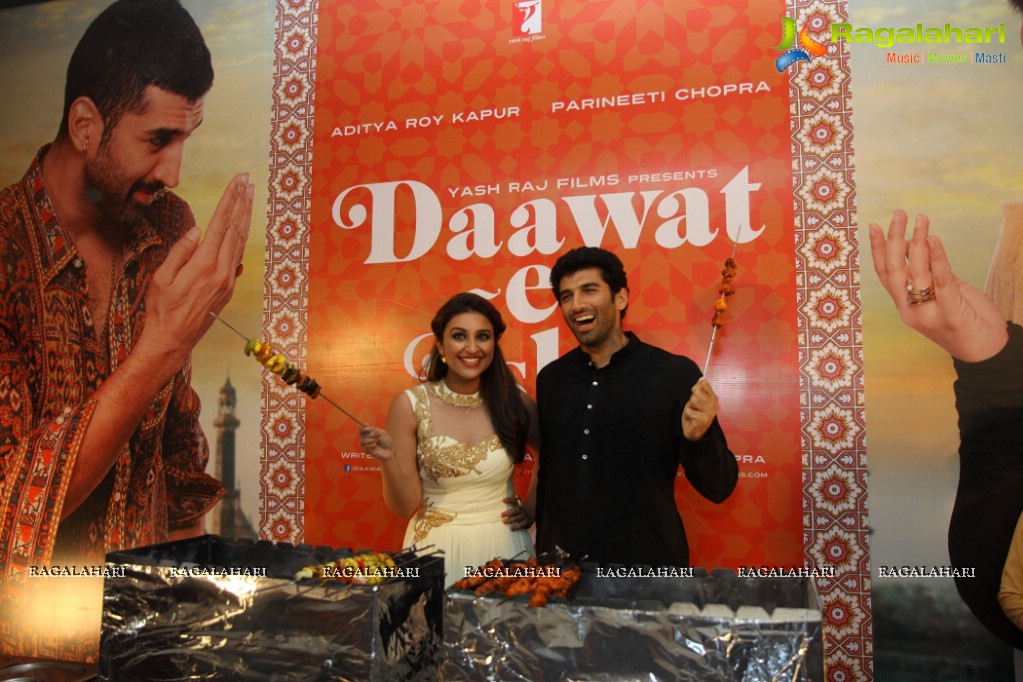 Aditya Roy Kapur and Parineeti Chopra at Daawat-e-Ishq Trailer Launch