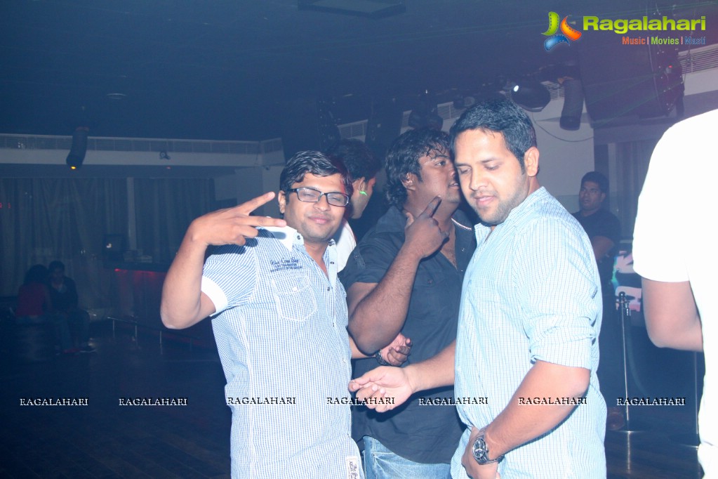 Arwa Sandeep Birthday Bash 2014 at Rain Pub, Hyderabad