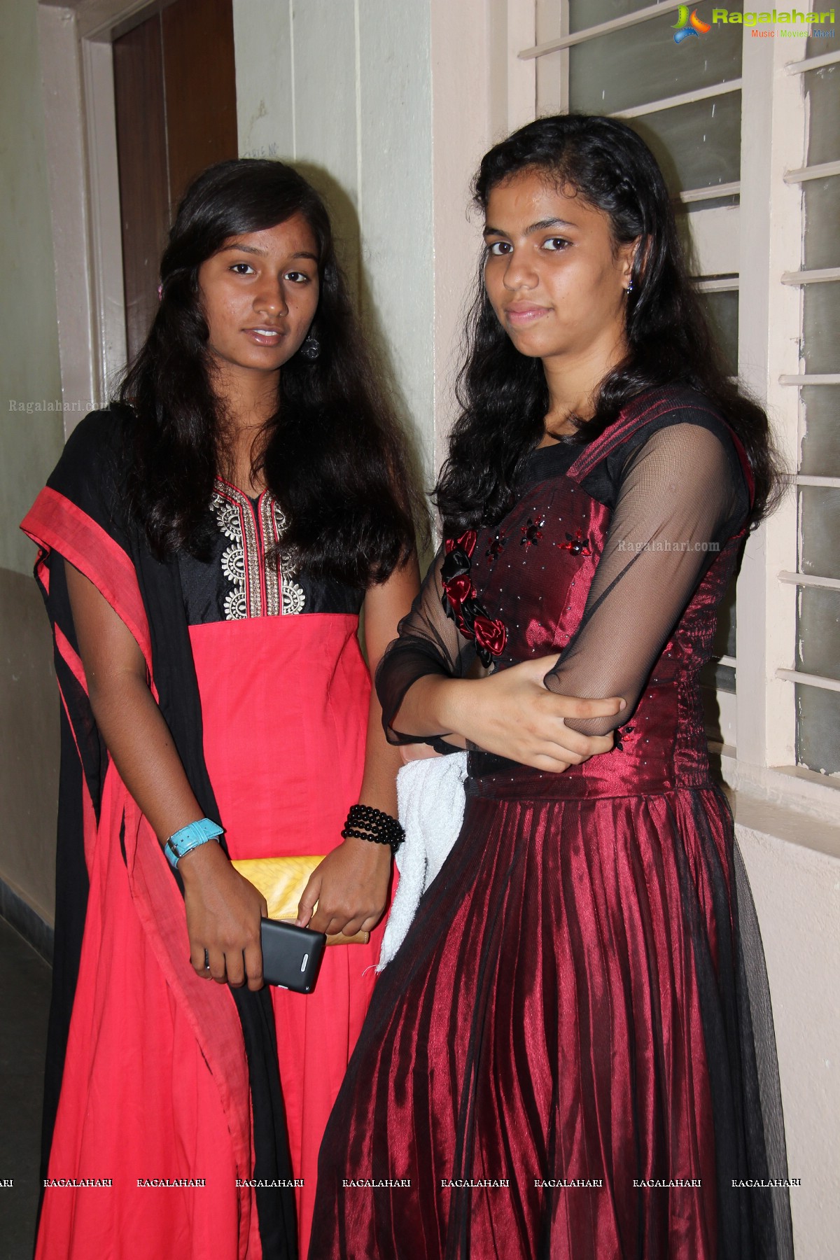 Bhavan's Vivekananda College Freshers Party 2014