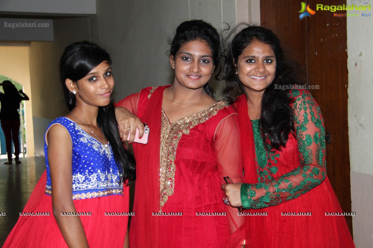 Bhavan's Vivekananda College Freshers Party 2014