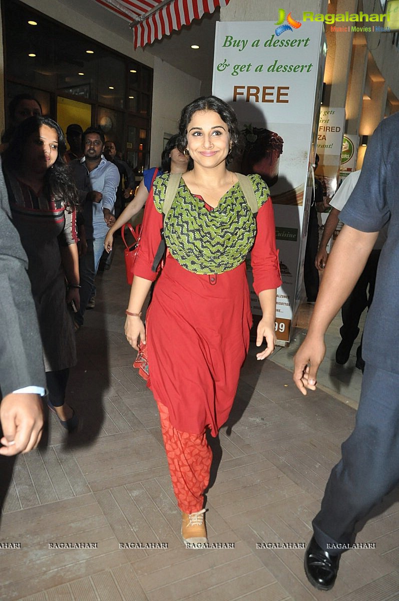 Bobby Jasoos Promotions at R City Mall, Mumbai