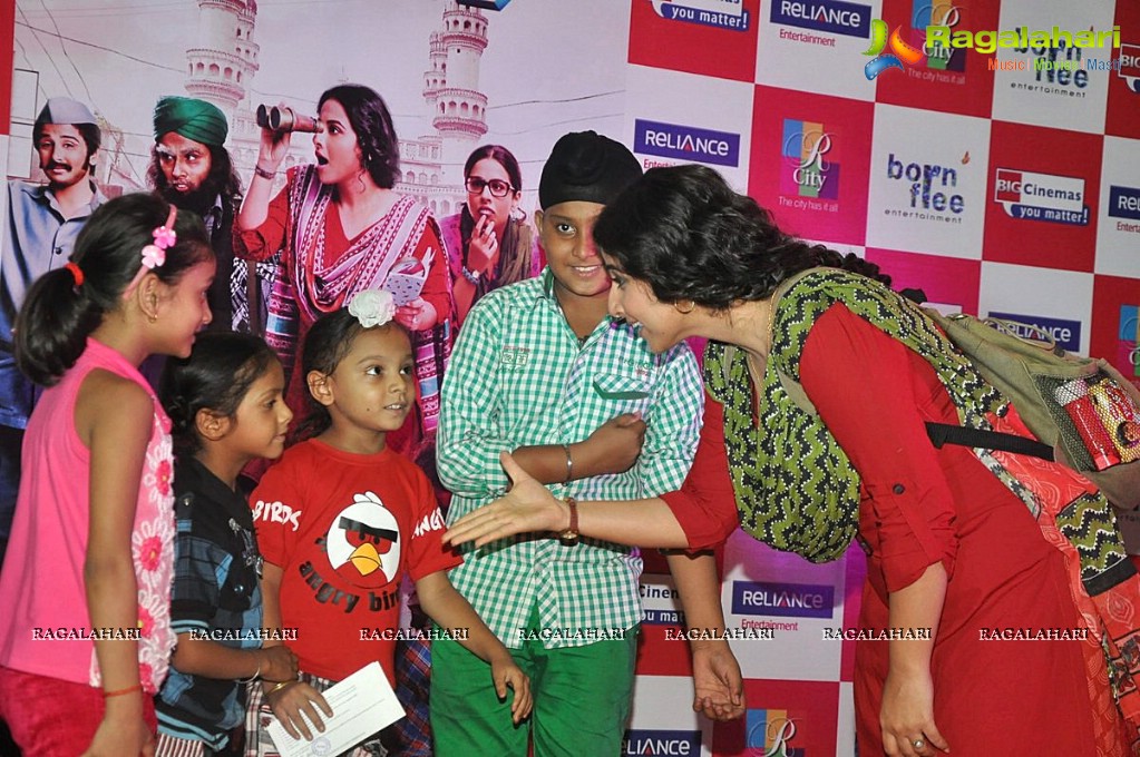 Bobby Jasoos Promotions at R City Mall, Mumbai