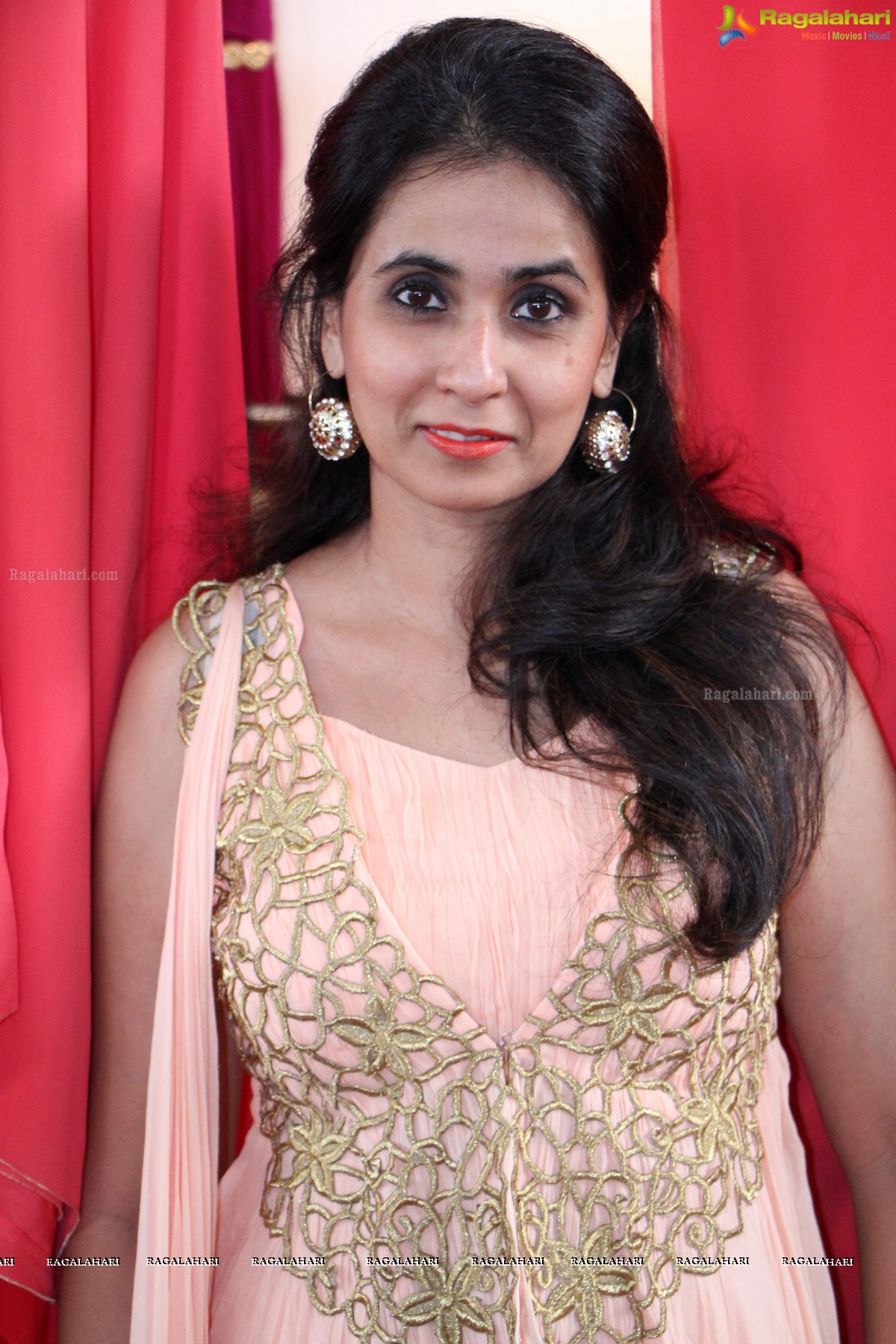 Pinky Reddy inaugurates Deep Mela 2014 - Deepshikha Mahila Club Annual Fund Raising Exhibition