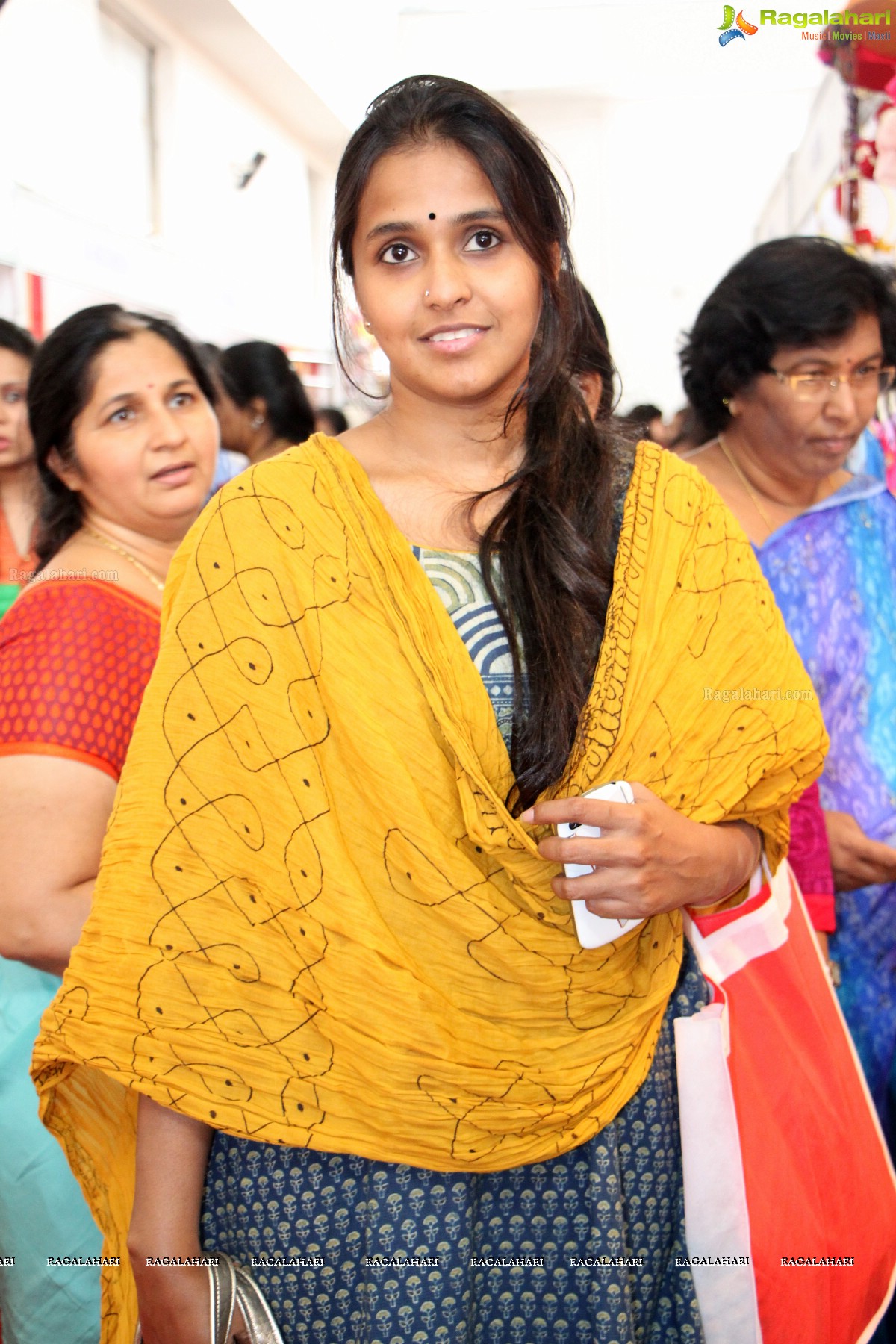 Pinky Reddy inaugurates Deep Mela 2014 - Deepshikha Mahila Club Annual Fund Raising Exhibition