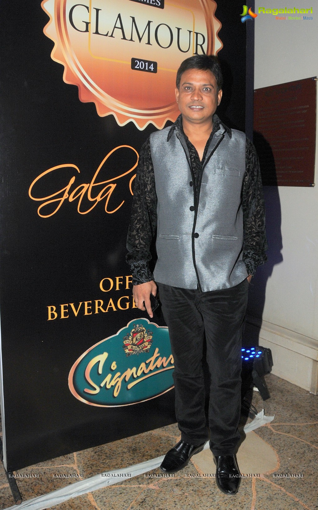 Bollywood & TV Celebs at the Glamour Gala Dinner