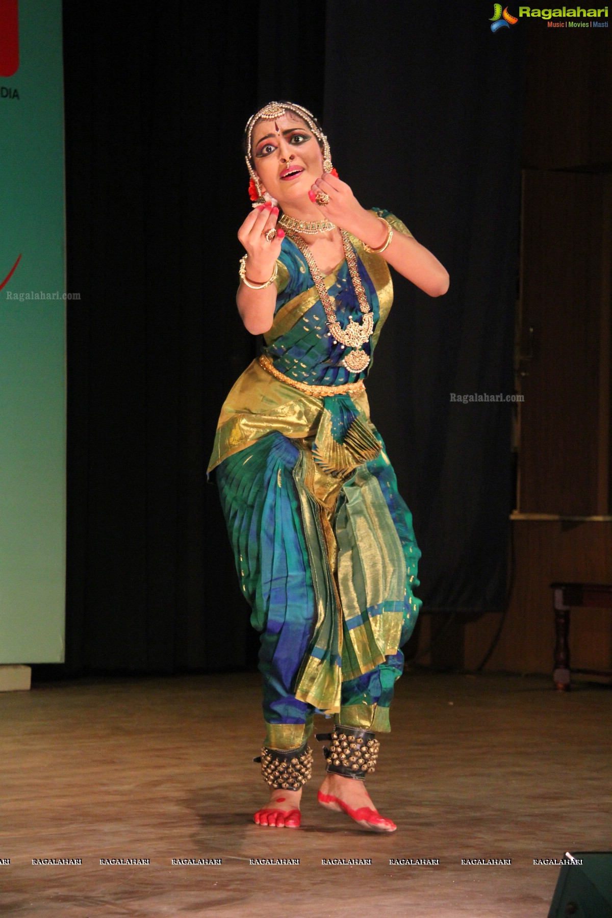 Bharatanatyam by Akhila Kovvuri at Telugu University Auditorium, Hyderabad 