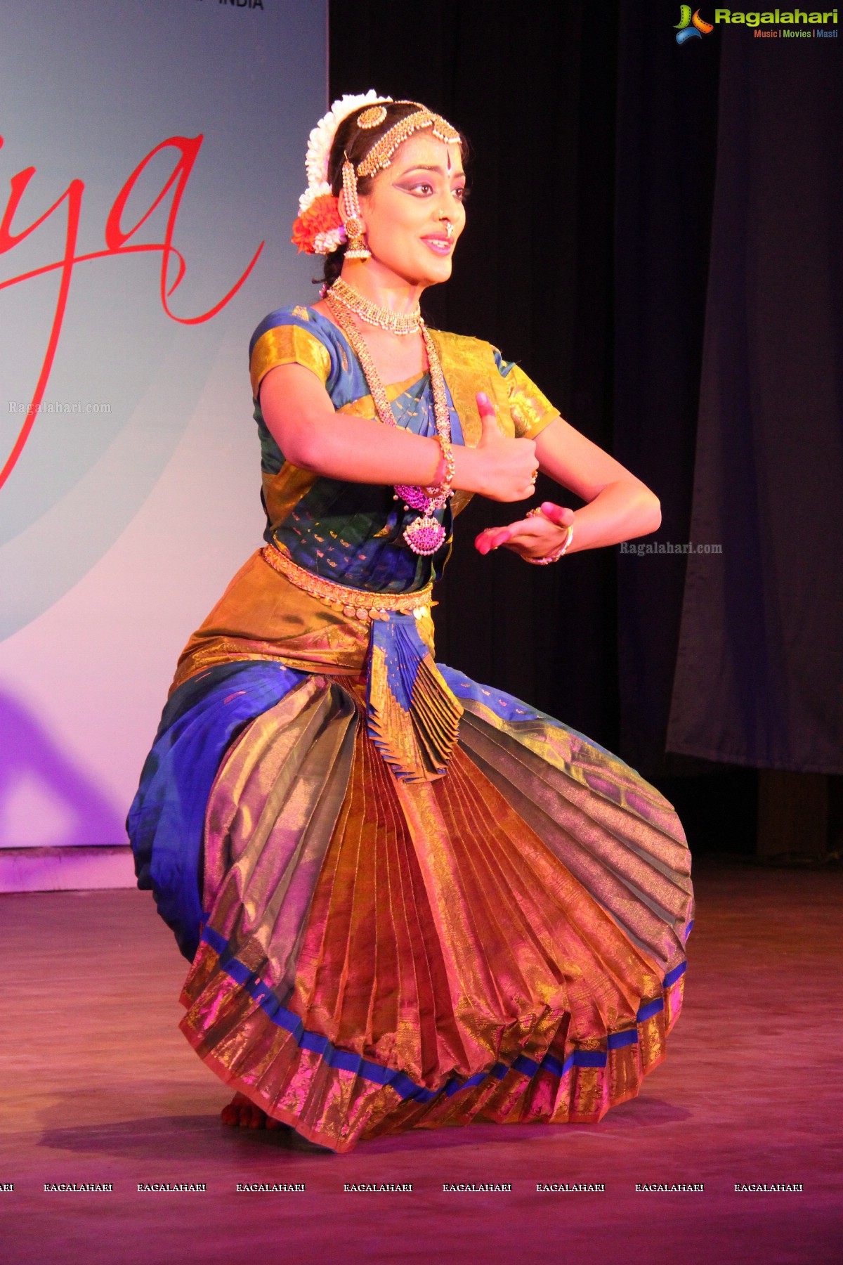 Bharatanatyam by Akhila Kovvuri at Telugu University Auditorium, Hyderabad 