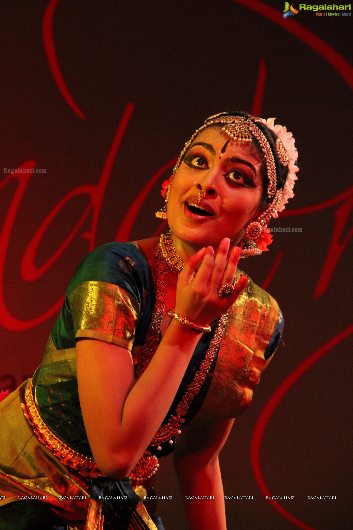 Bharatanatyam by Akhila Kovvuri at Telugu University Auditorium, Hyderabad 