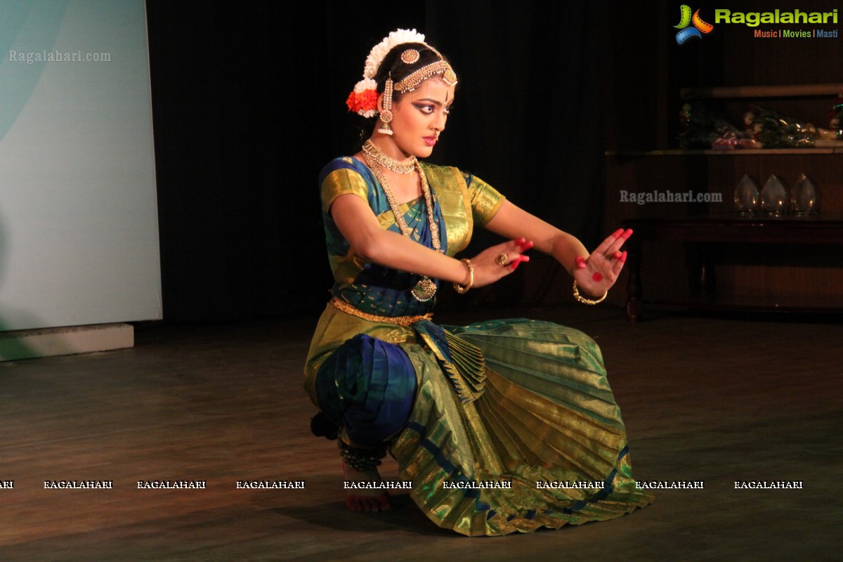 Bharatanatyam by Akhila Kovvuri at Telugu University Auditorium, Hyderabad 