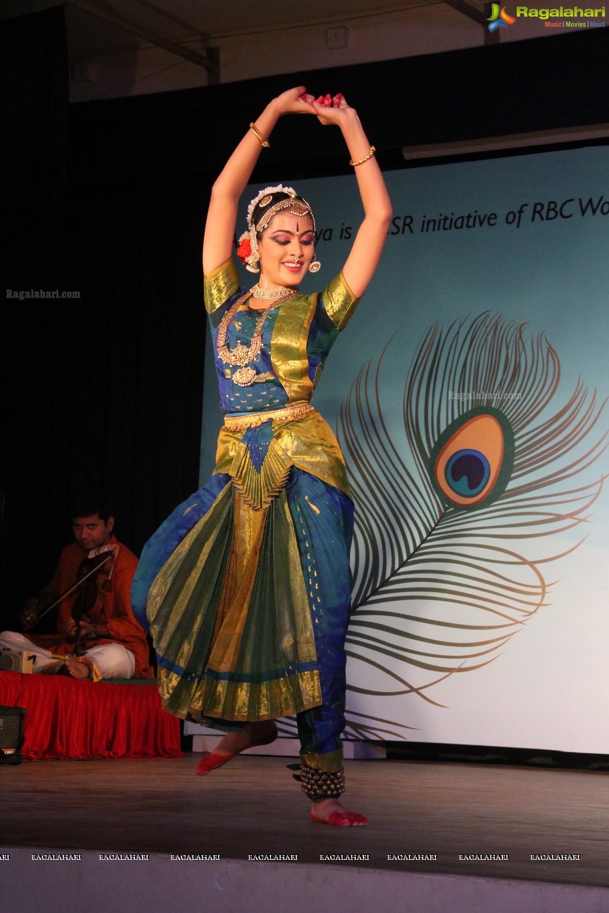 Bharatanatyam by Akhila Kovvuri at Telugu University Auditorium, Hyderabad 