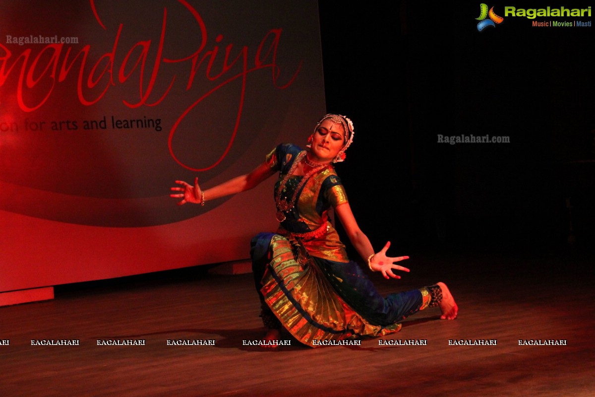 Bharatanatyam by Akhila Kovvuri at Telugu University Auditorium, Hyderabad 