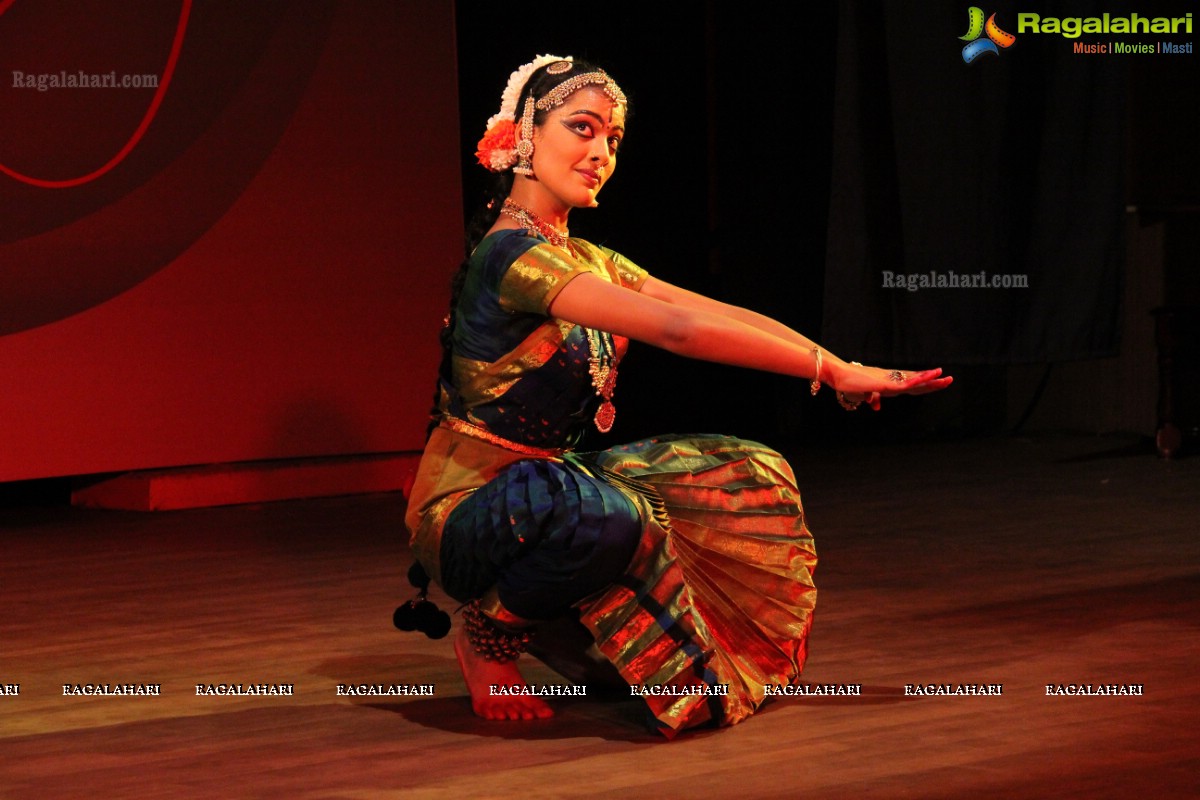 Bharatanatyam by Akhila Kovvuri at Telugu University Auditorium, Hyderabad 