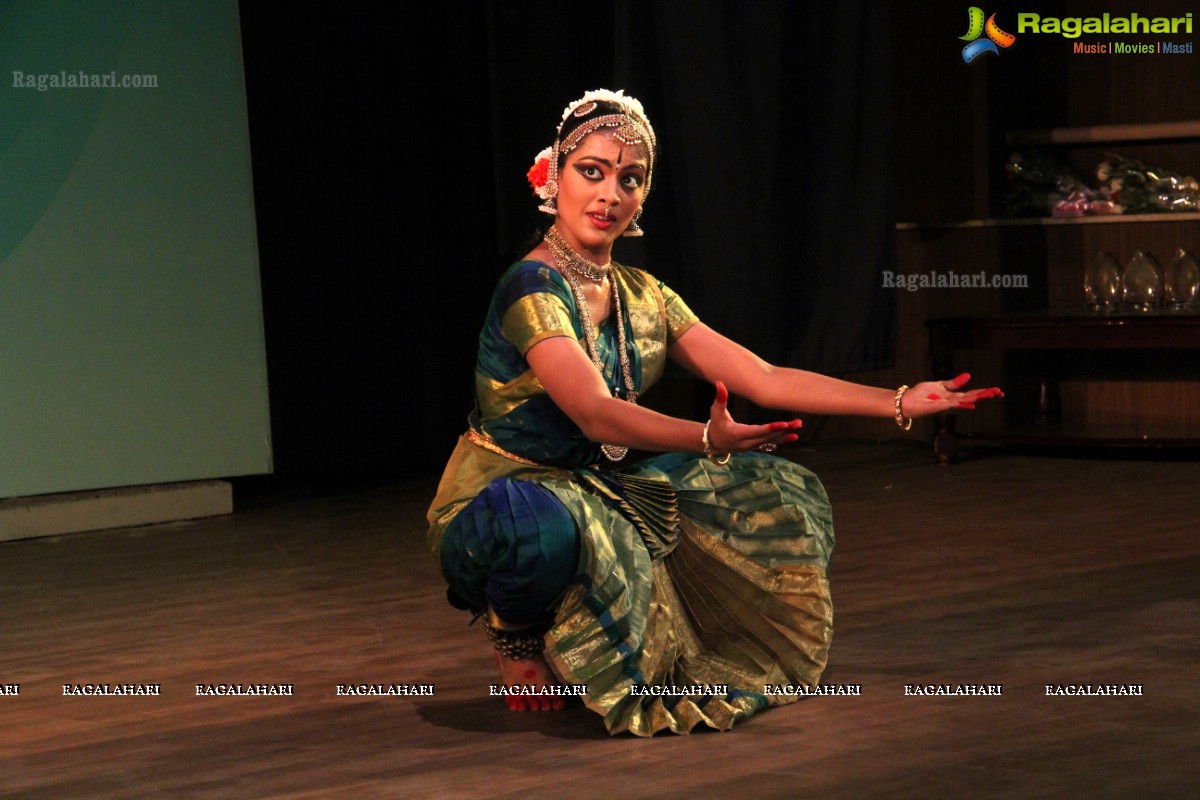 Bharatanatyam by Akhila Kovvuri at Telugu University Auditorium, Hyderabad 