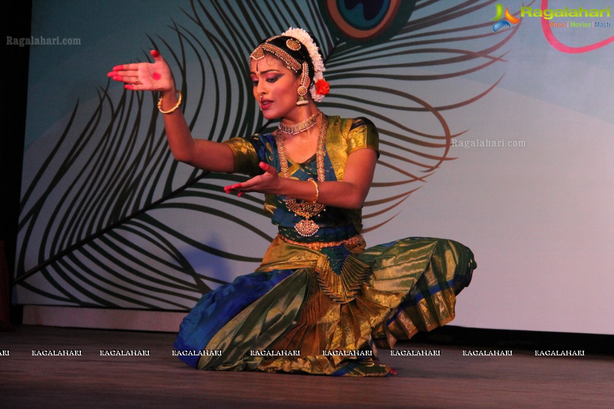 Bharatanatyam by Akhila Kovvuri at Telugu University Auditorium, Hyderabad 