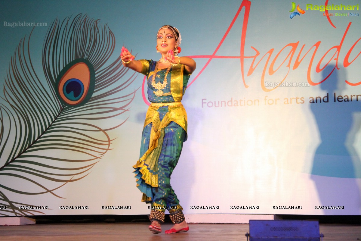 Bharatanatyam by Akhila Kovvuri at Telugu University Auditorium, Hyderabad 