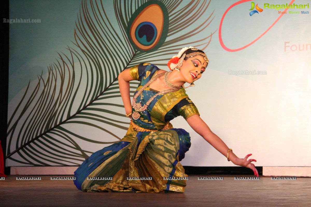 Bharatanatyam by Akhila Kovvuri at Telugu University Auditorium, Hyderabad 