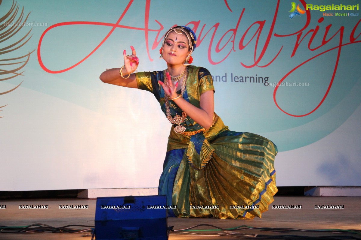 Bharatanatyam by Akhila Kovvuri at Telugu University Auditorium, Hyderabad 