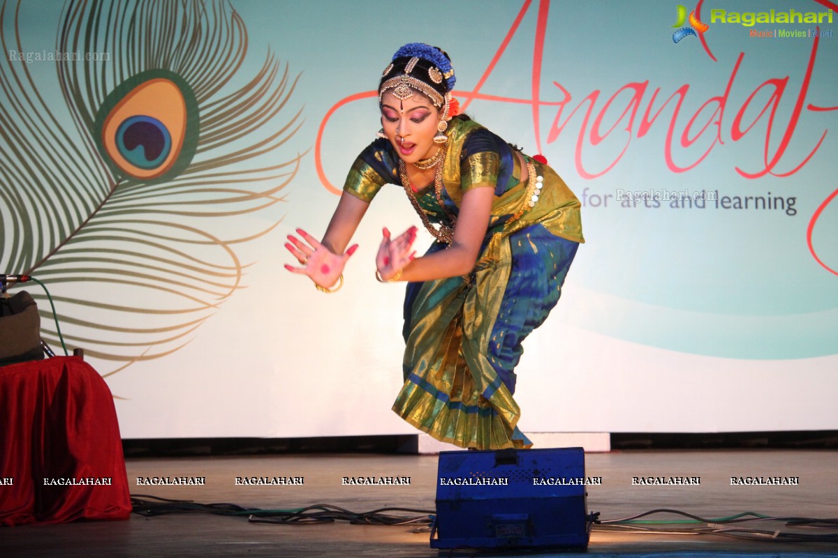 Bharatanatyam by Akhila Kovvuri at Telugu University Auditorium, Hyderabad 