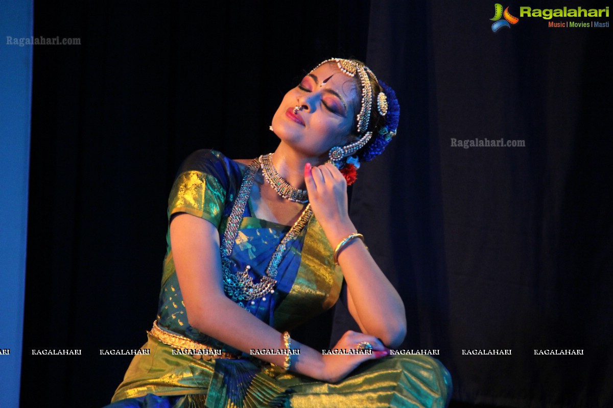 Bharatanatyam by Akhila Kovvuri at Telugu University Auditorium, Hyderabad 