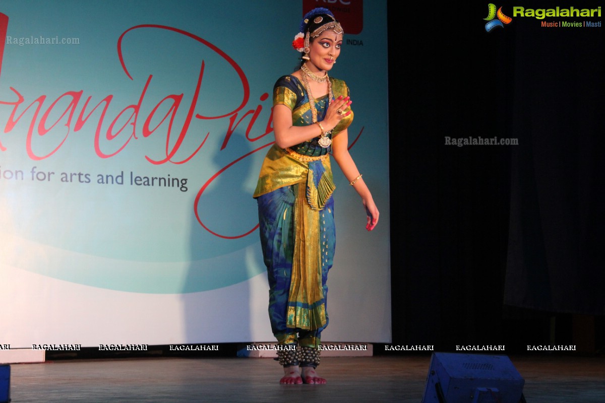 Bharatanatyam by Akhila Kovvuri at Telugu University Auditorium, Hyderabad 