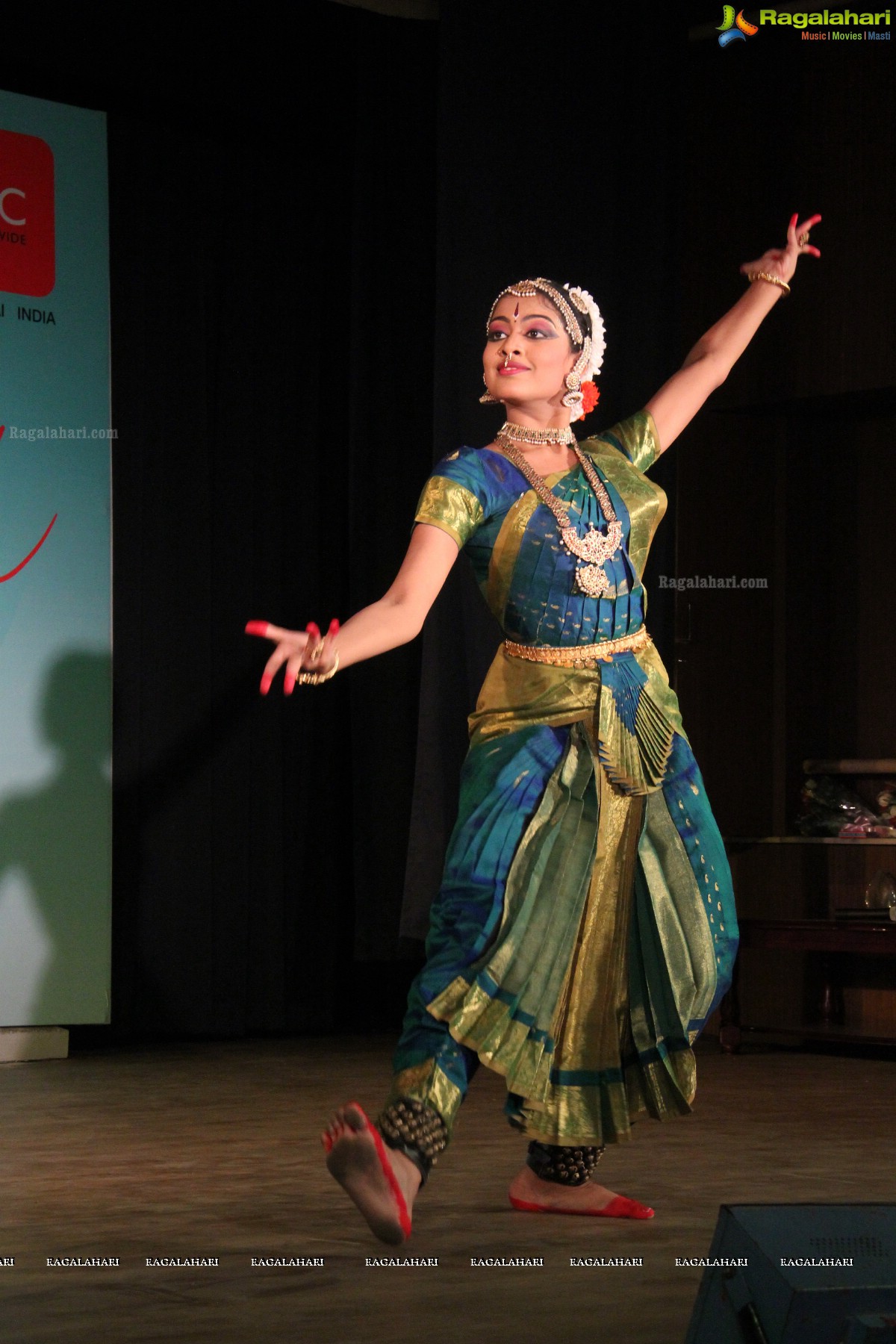 Bharatanatyam by Akhila Kovvuri at Telugu University Auditorium, Hyderabad 