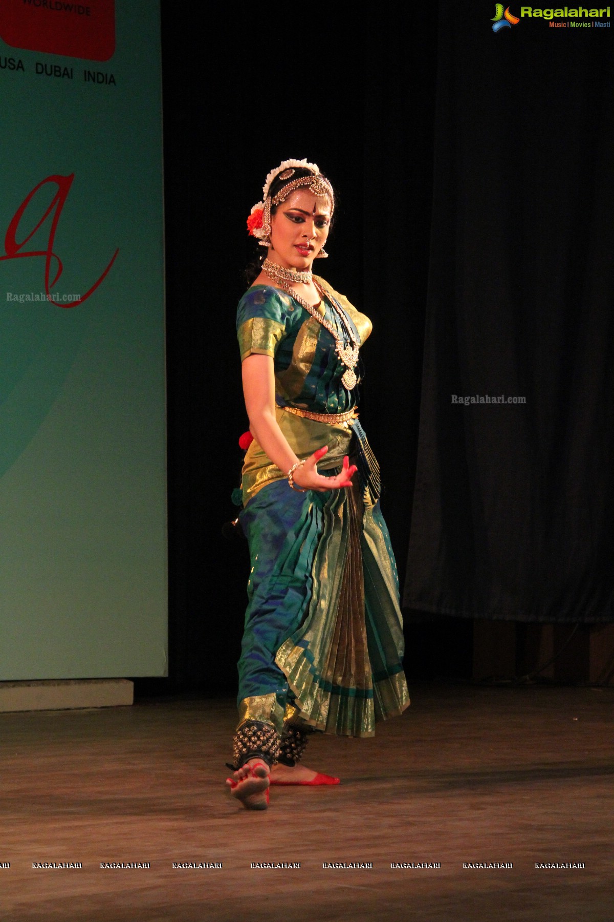 Bharatanatyam by Akhila Kovvuri at Telugu University Auditorium, Hyderabad 