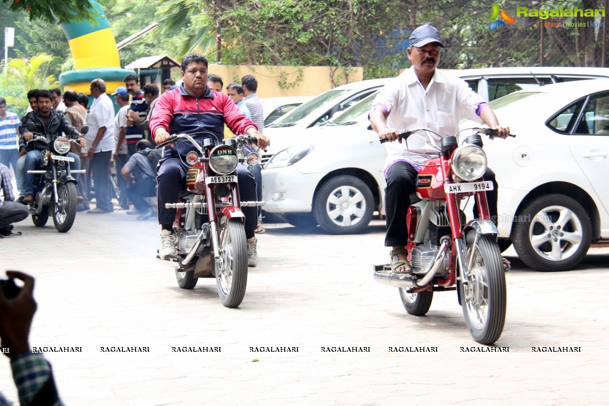 International Jawa Day Celebrations 2014 by Yezdi Club of Hyderabad