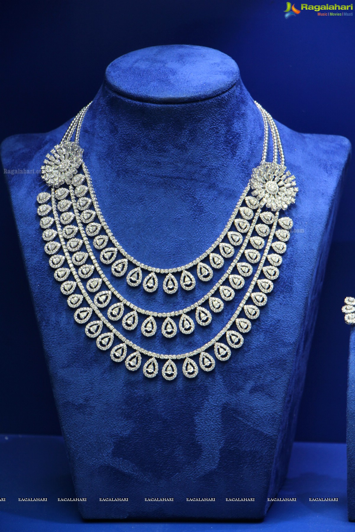 Jewels of Asia - The Couture Show Exhibition 2014