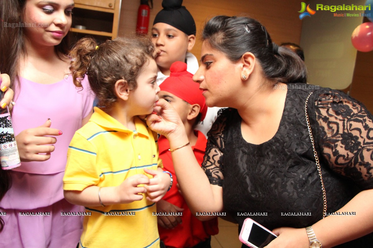 Jujhar Singh Birthday Celebrations 2014 at McDonald's, Hyderabad