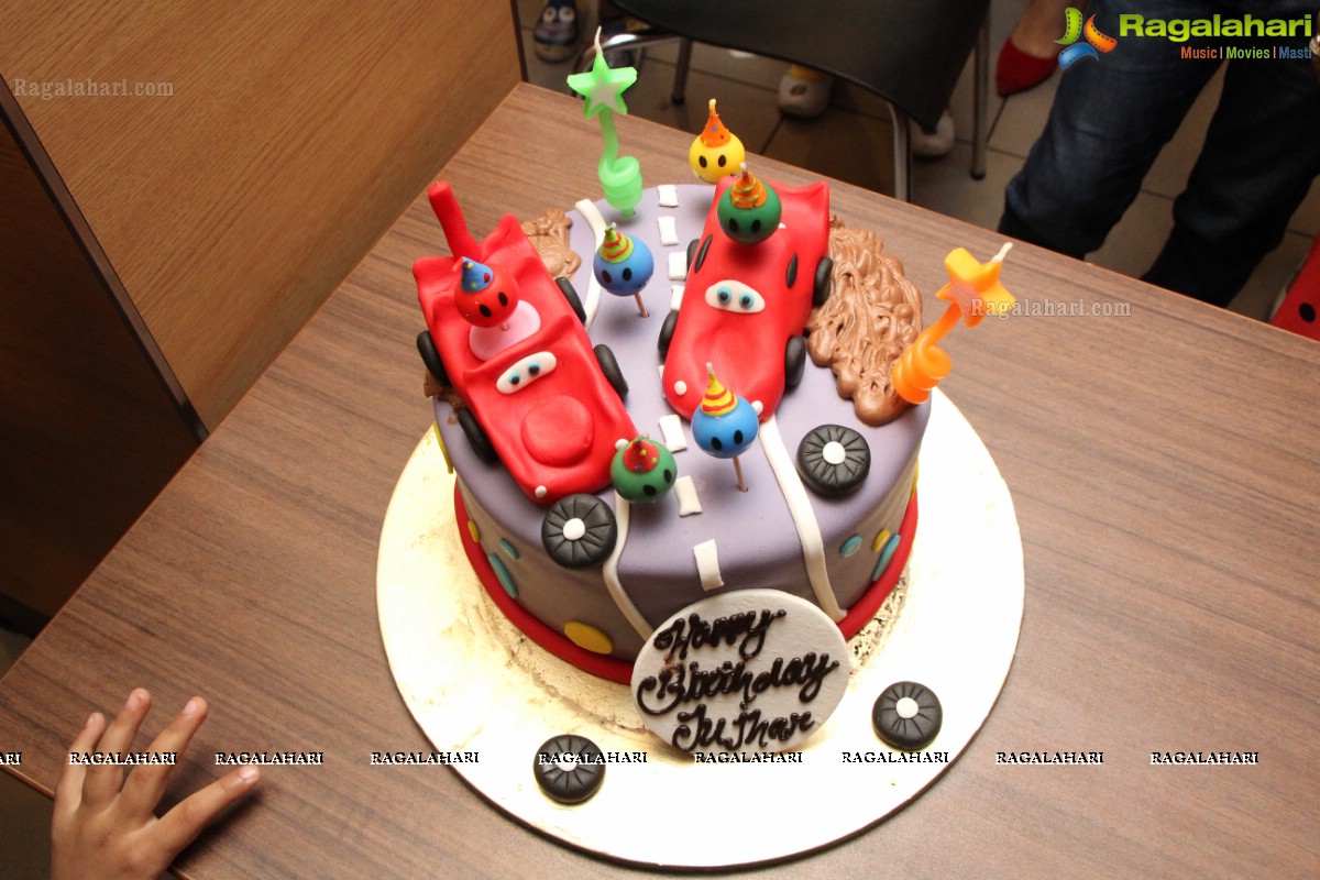 Jujhar Singh Birthday Celebrations 2014 at McDonald's, Hyderabad