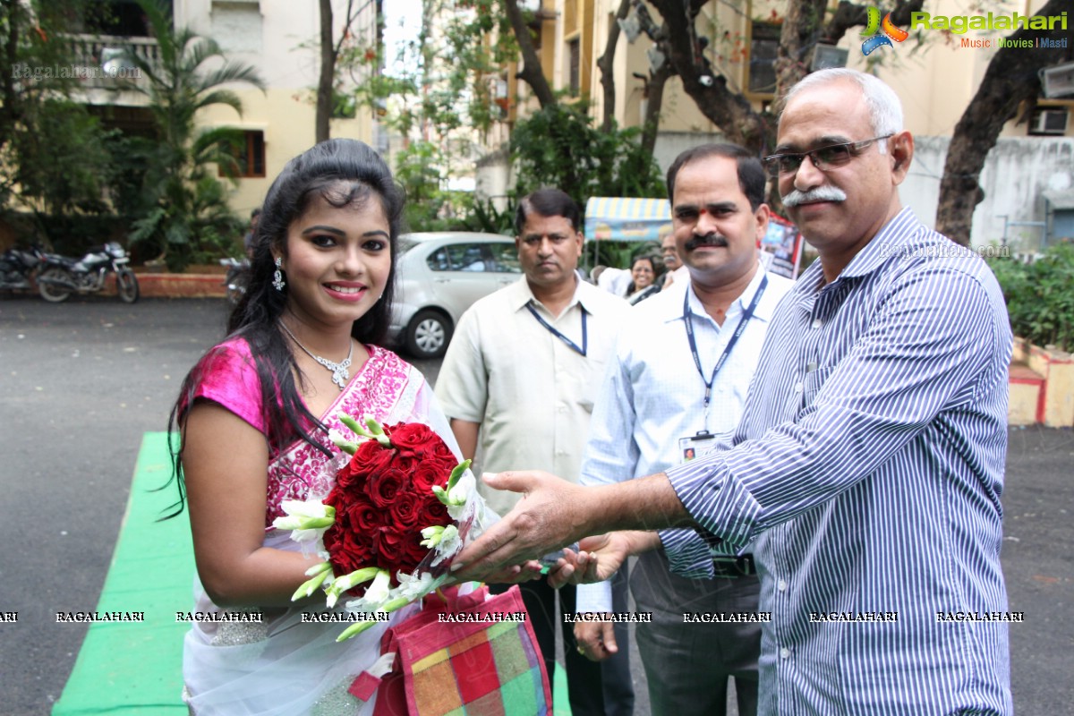 Naveena Jackson inaugurates Lepakshi Cotton/Silk Fab Exhibition/Sale