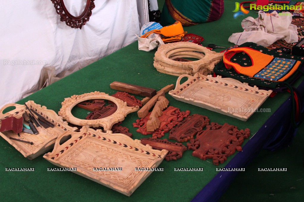 Lepakshi Handicrafts And Handlooms Exhibition (July 2014)