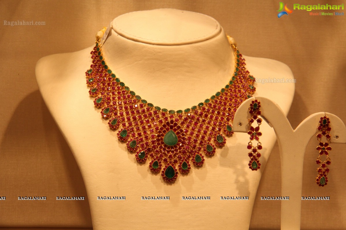 Malabar Artistry Branded Jewellery Show 2014, Hyderabad