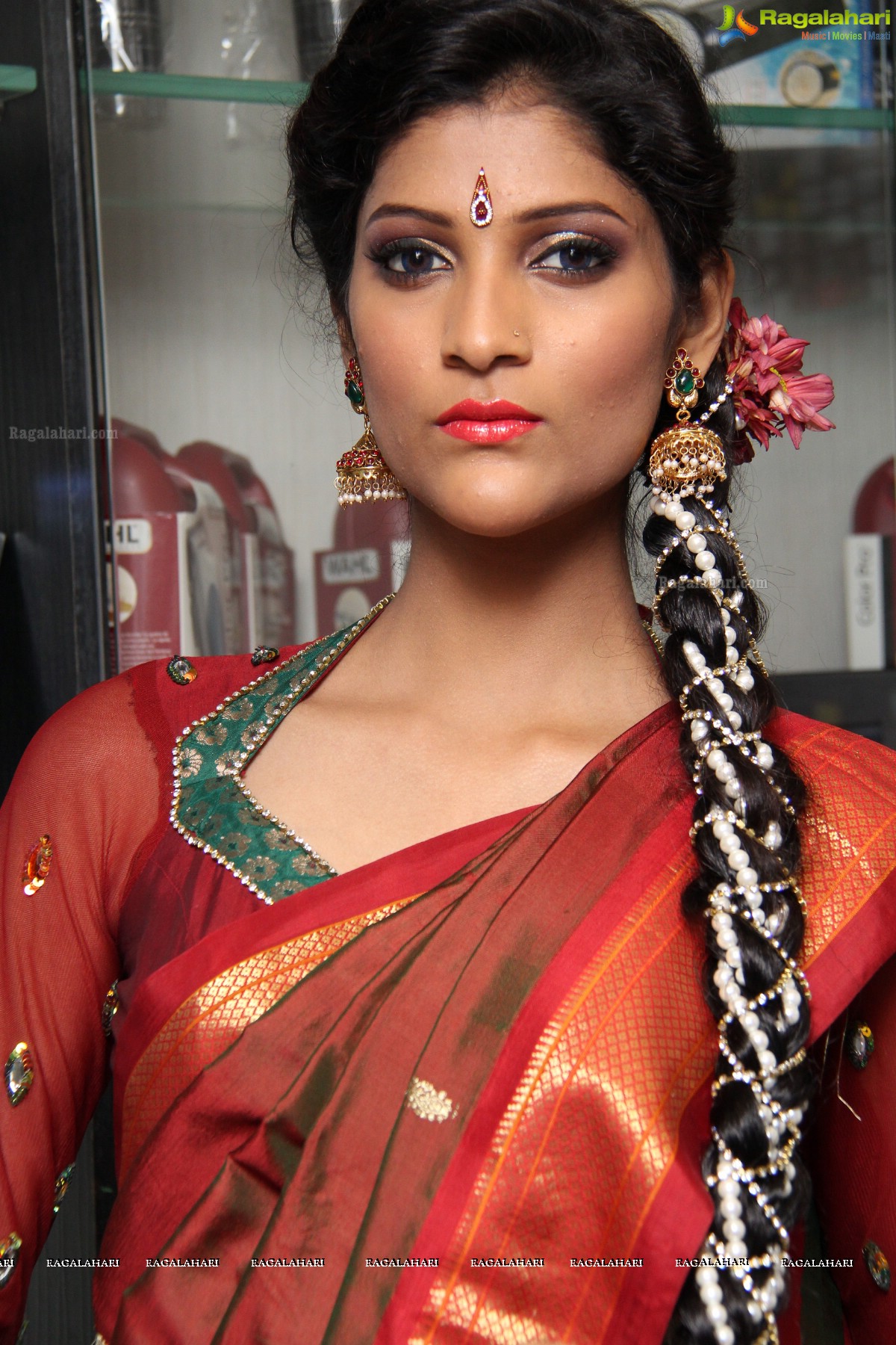 Cherag Bambboat Make-Up Session at Mirrors Spa and Salon, Hyderabad