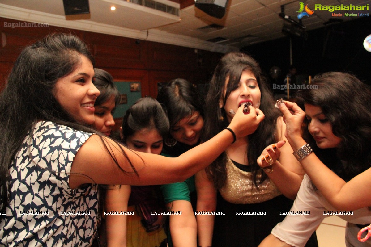 Neha Palan Birthday Bash 2014 at Cuba Libre