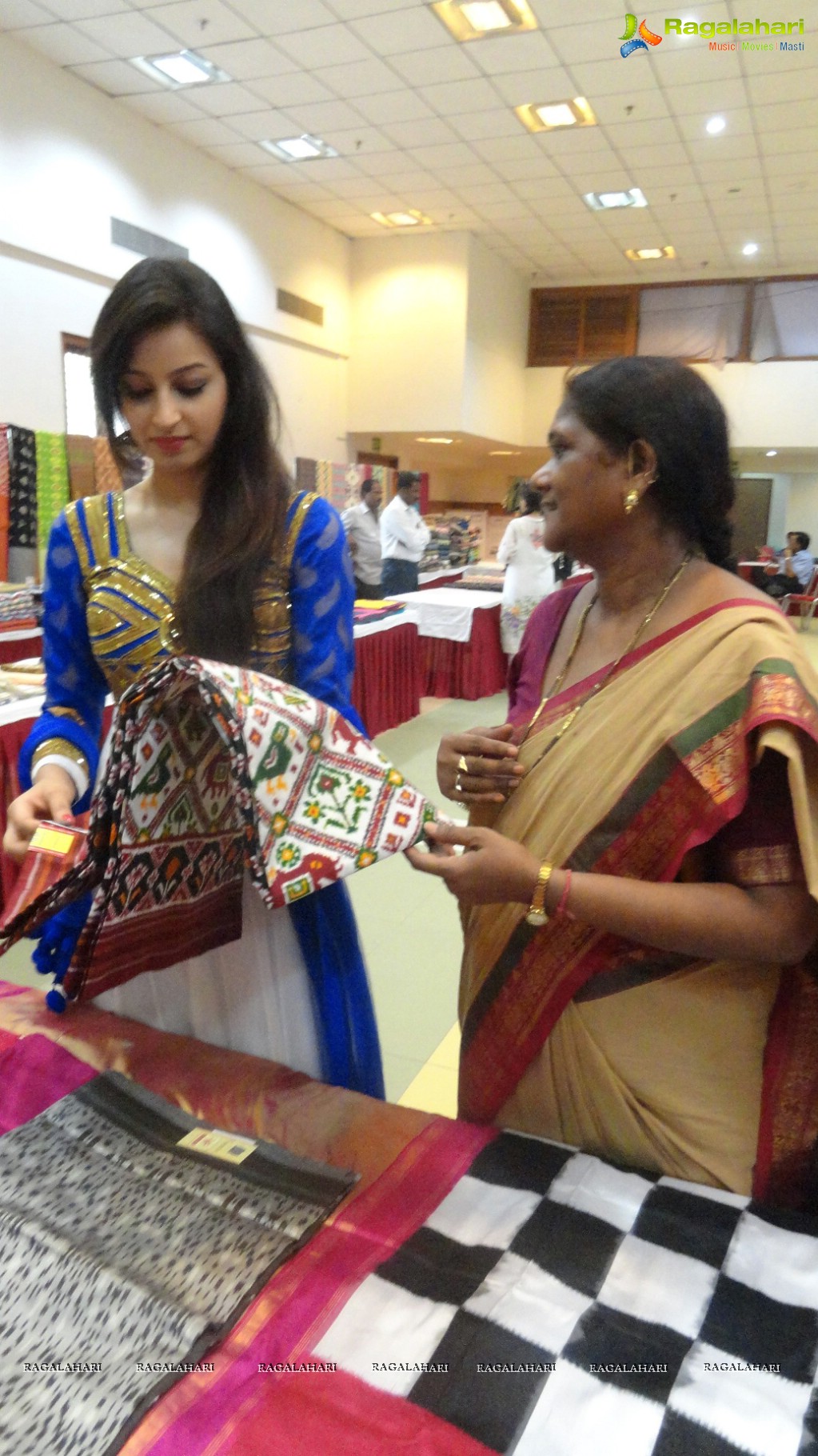 Pochampally Ikat Art Mela Begins at New Delhi