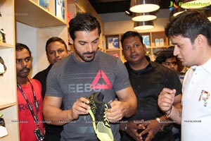 Reebok John Abraham