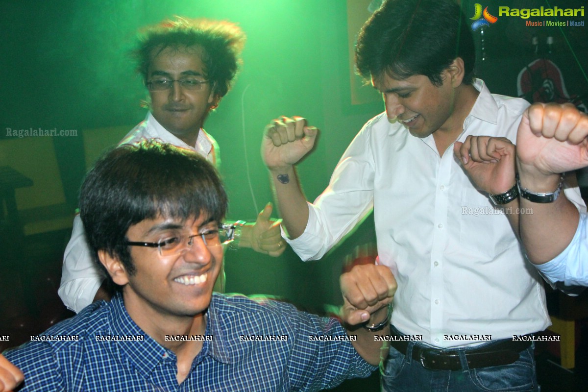 Sanchit Birthday Celebrations 2014 at Mosh Pit, Hyderabad