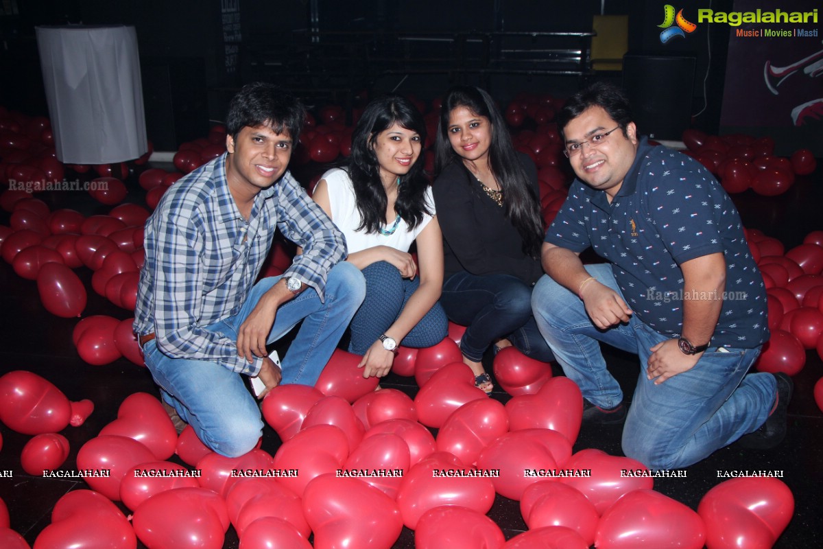 Sanchit Birthday Celebrations 2014 at Mosh Pit, Hyderabad