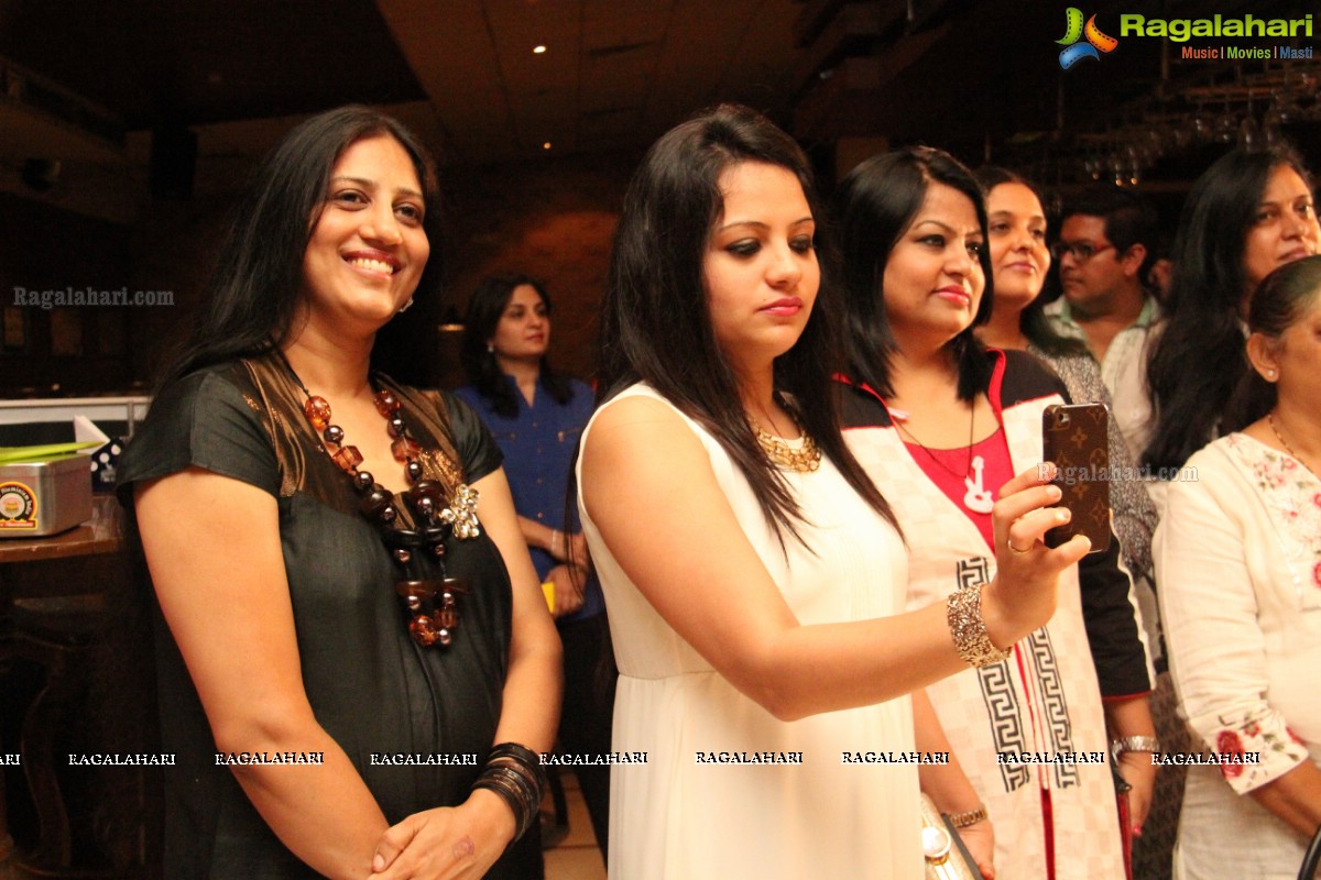 Aja Nach Le Nach Le Mere Yaar: Sanskruti Ladies' Club Event