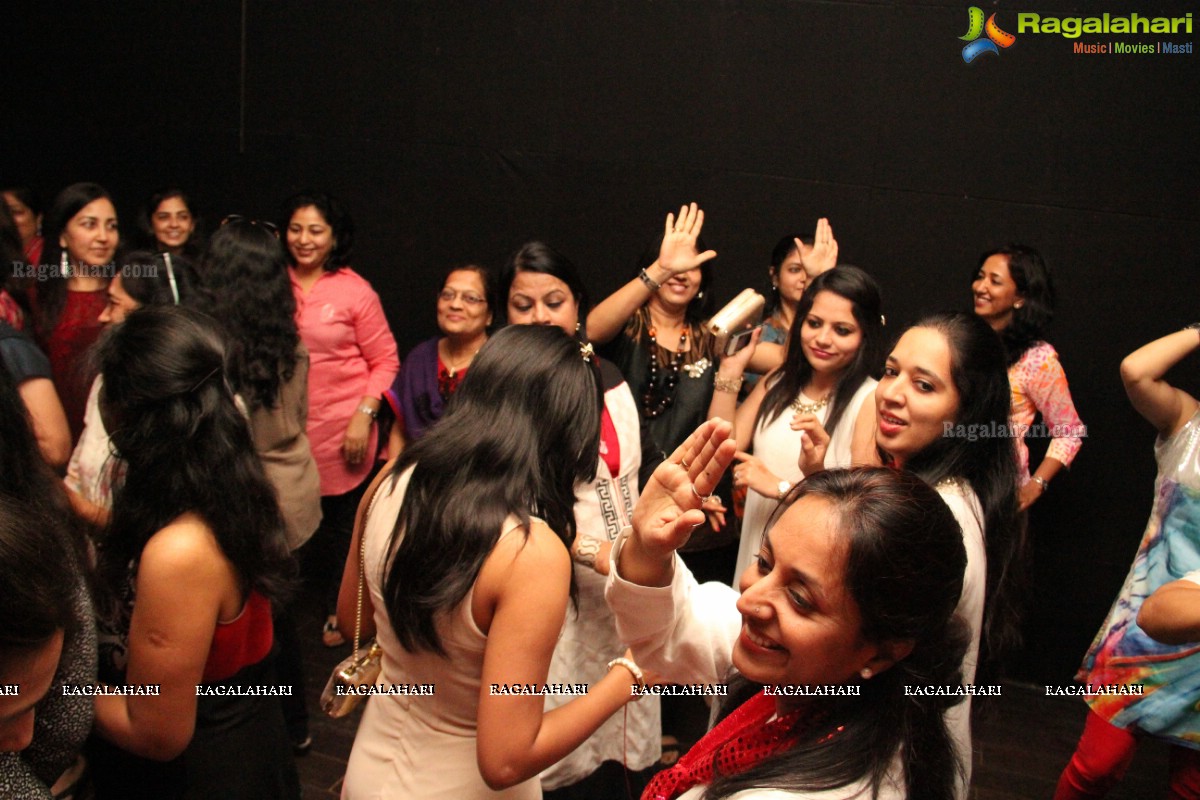 Aja Nach Le Nach Le Mere Yaar: Sanskruti Ladies' Club Event