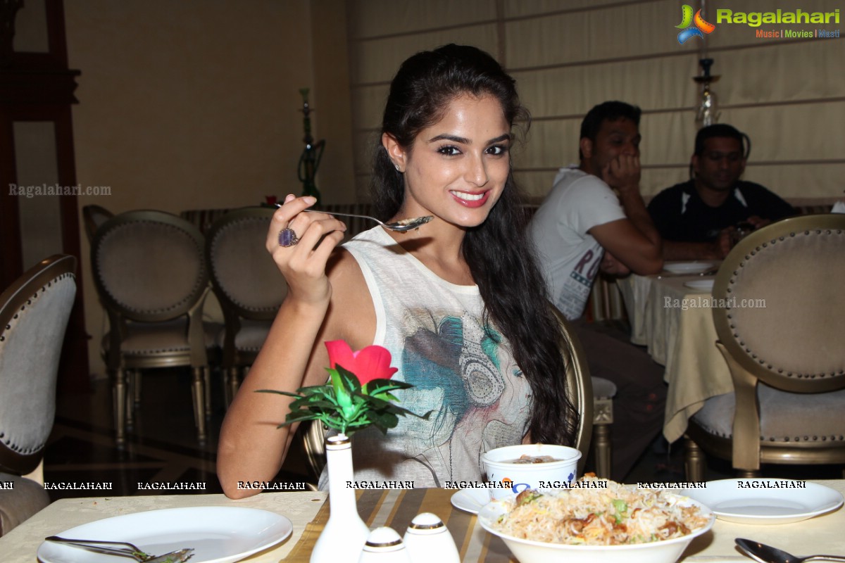 Asmita Sood at Sarvi 60 Years of Haleem Making Celebrations