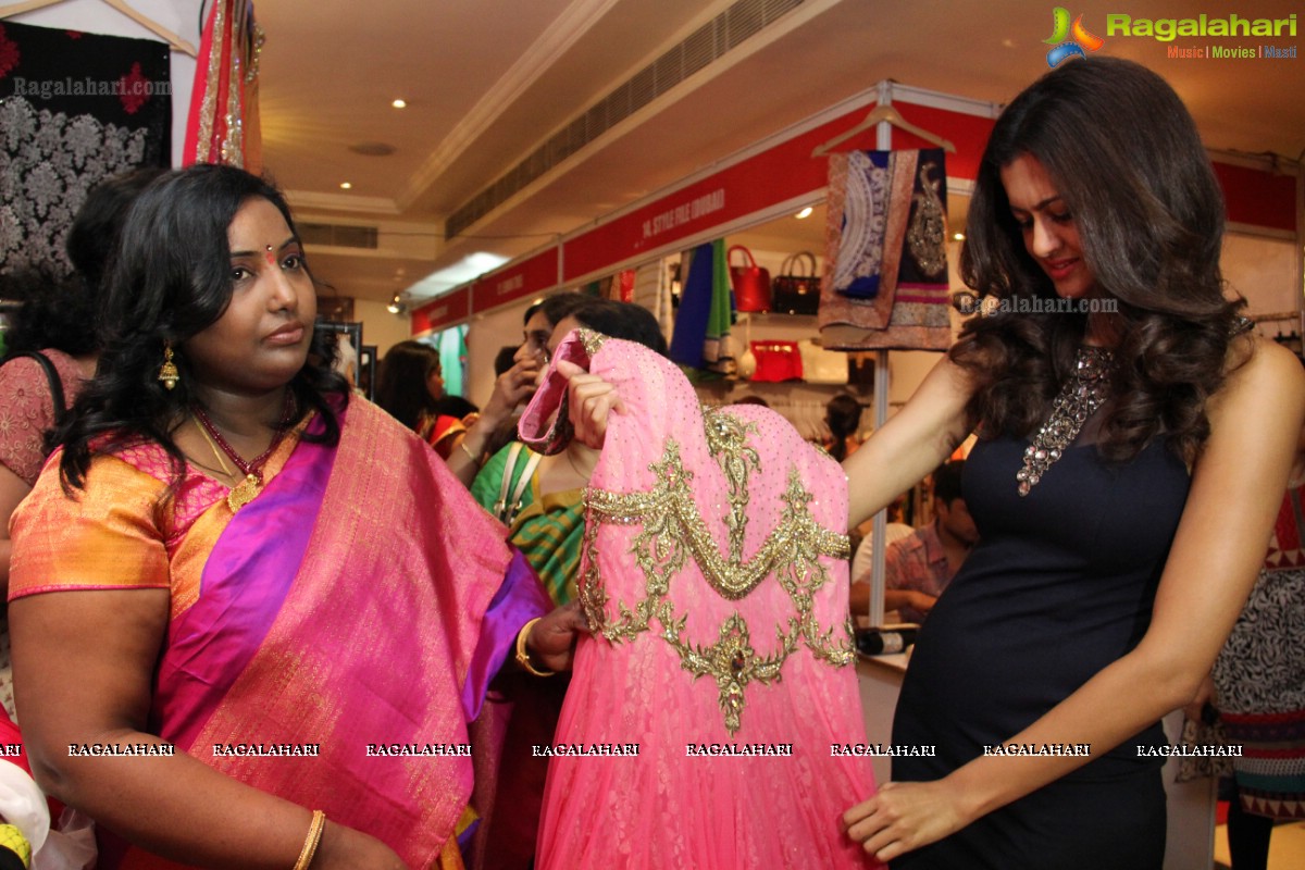 Shubra Aiyappa inaugurates Trendz Lifestyle Expo 2014 at Taj Krishna, Hyderabad