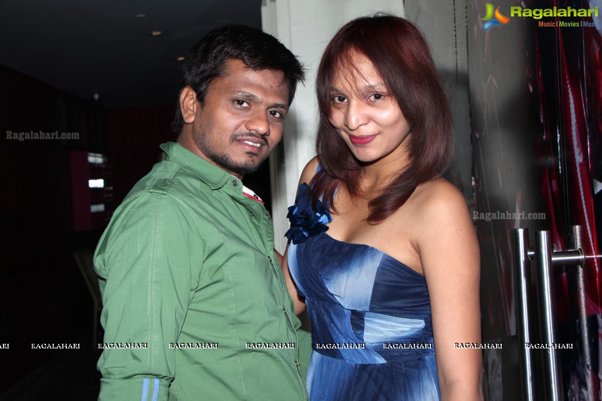 Hate Story 2 Team parties at Kismet Pub, Hyderabad