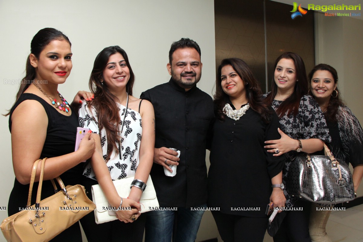 Hate Story 2 Team parties at Kismet Pub, Hyderabad