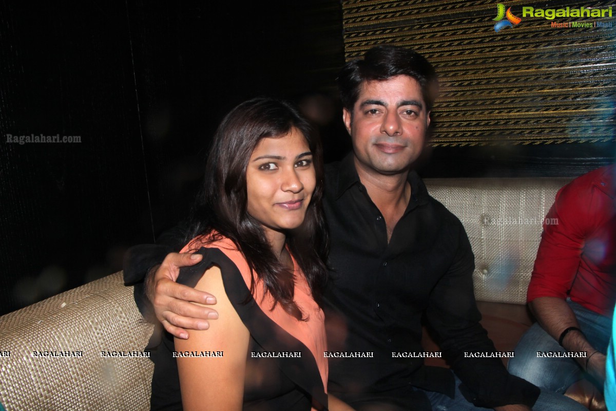 Hate Story 2 Team parties at Kismet Pub, Hyderabad