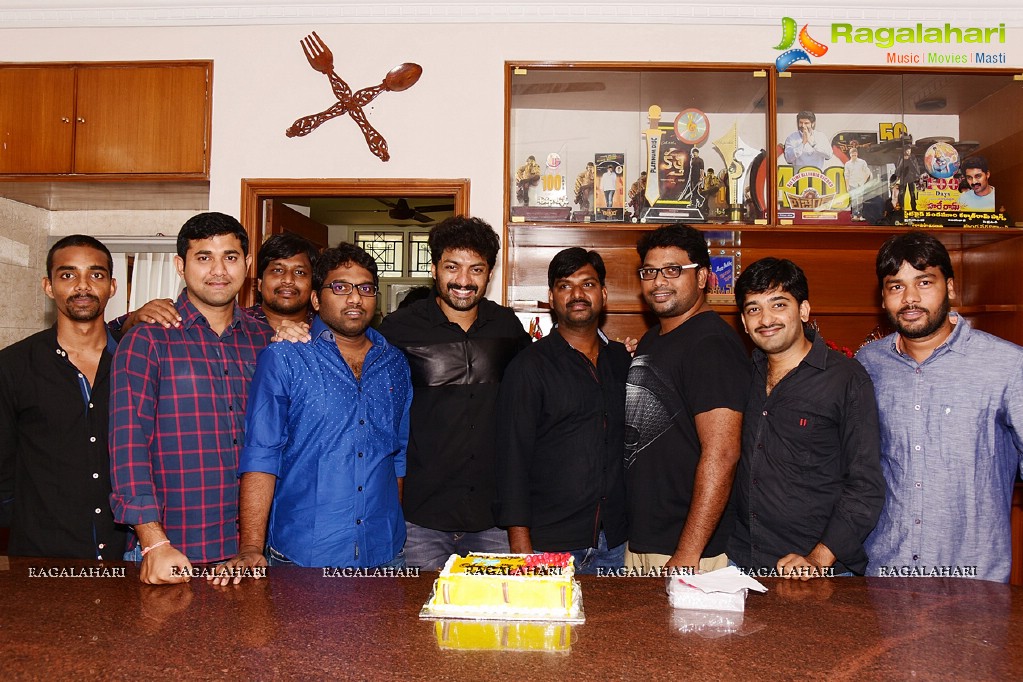 Kalyan Ram Birthday Celebrations 2015 with Fans