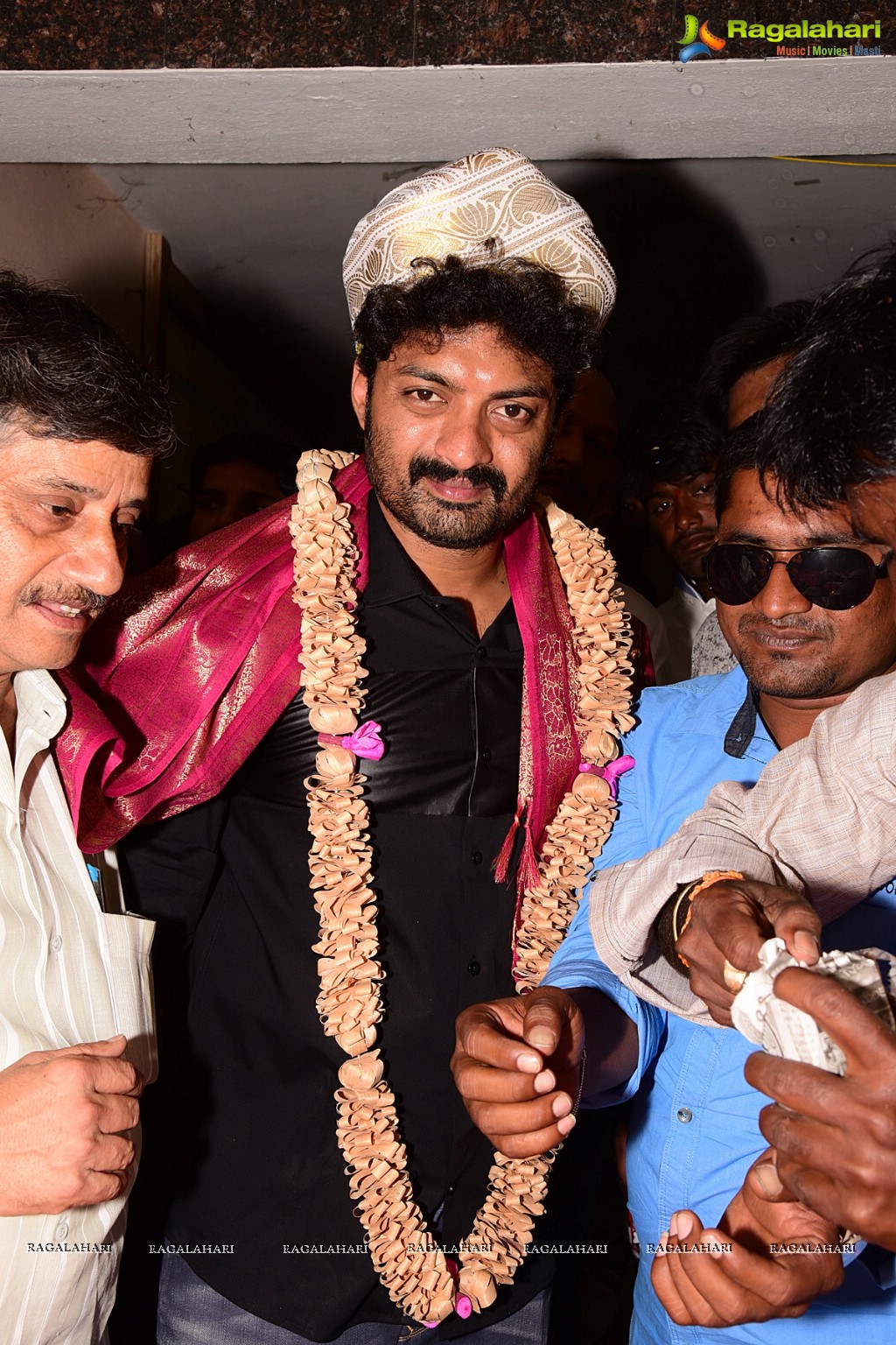 Kalyan Ram Birthday Celebrations 2015 with Fans